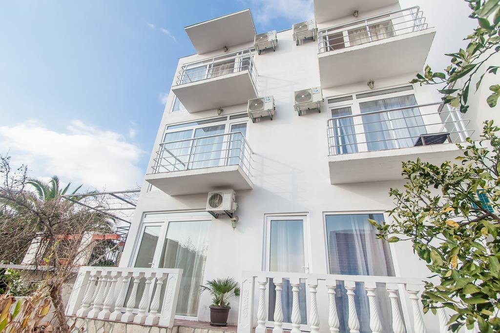 Rooms And Apartments Milana Bar Dış mekan fotoğraf