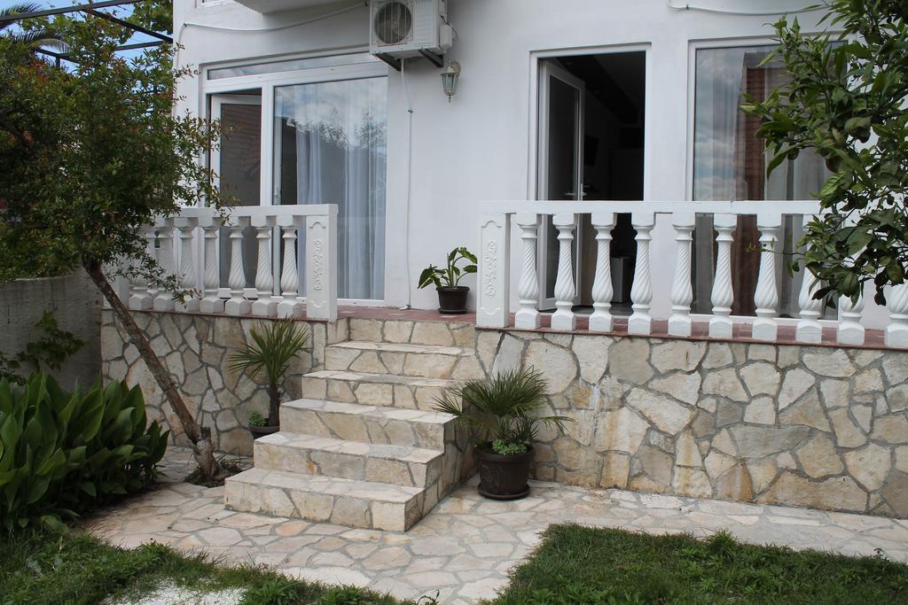 Rooms And Apartments Milana Bar Dış mekan fotoğraf